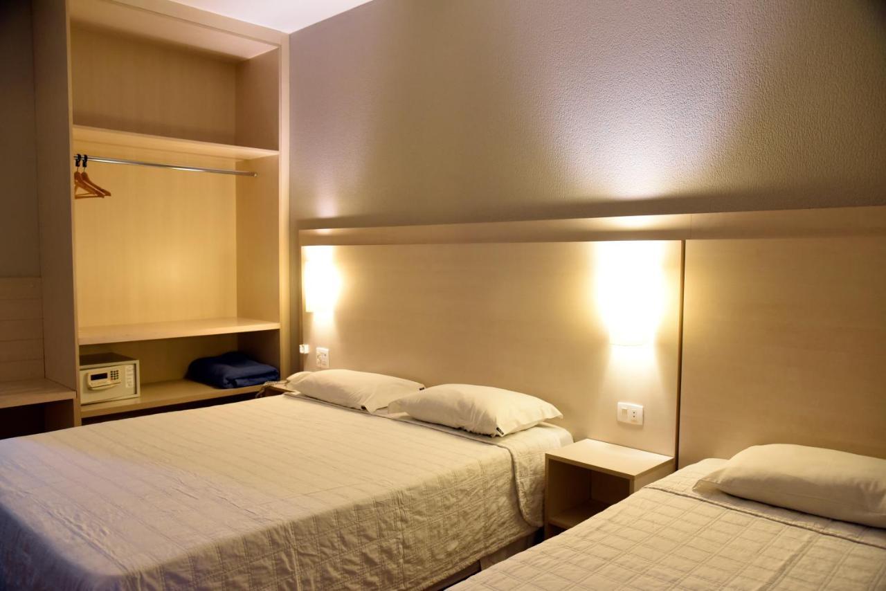 Golden Blue Hotel لوندرينا المظهر الخارجي الصورة