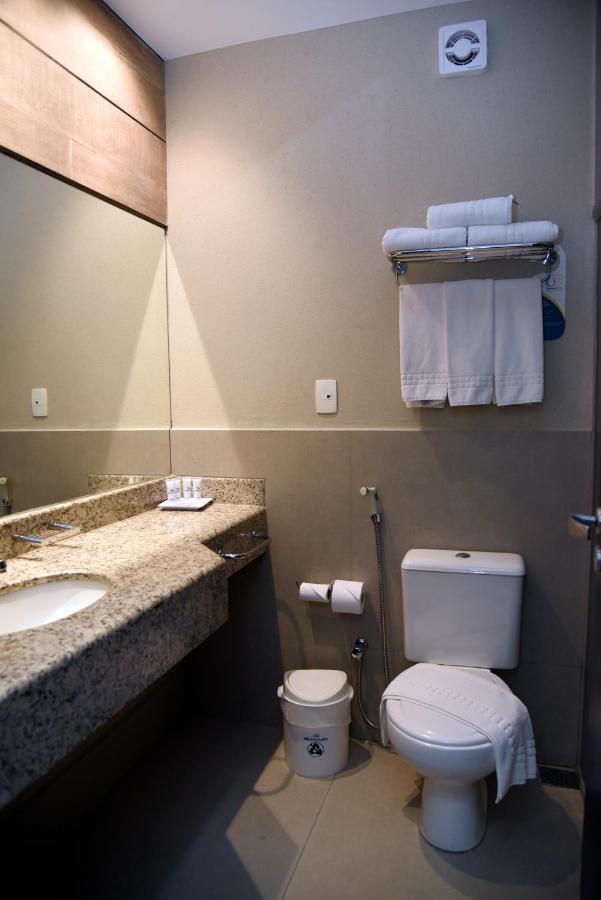 Golden Blue Hotel لوندرينا المظهر الخارجي الصورة
