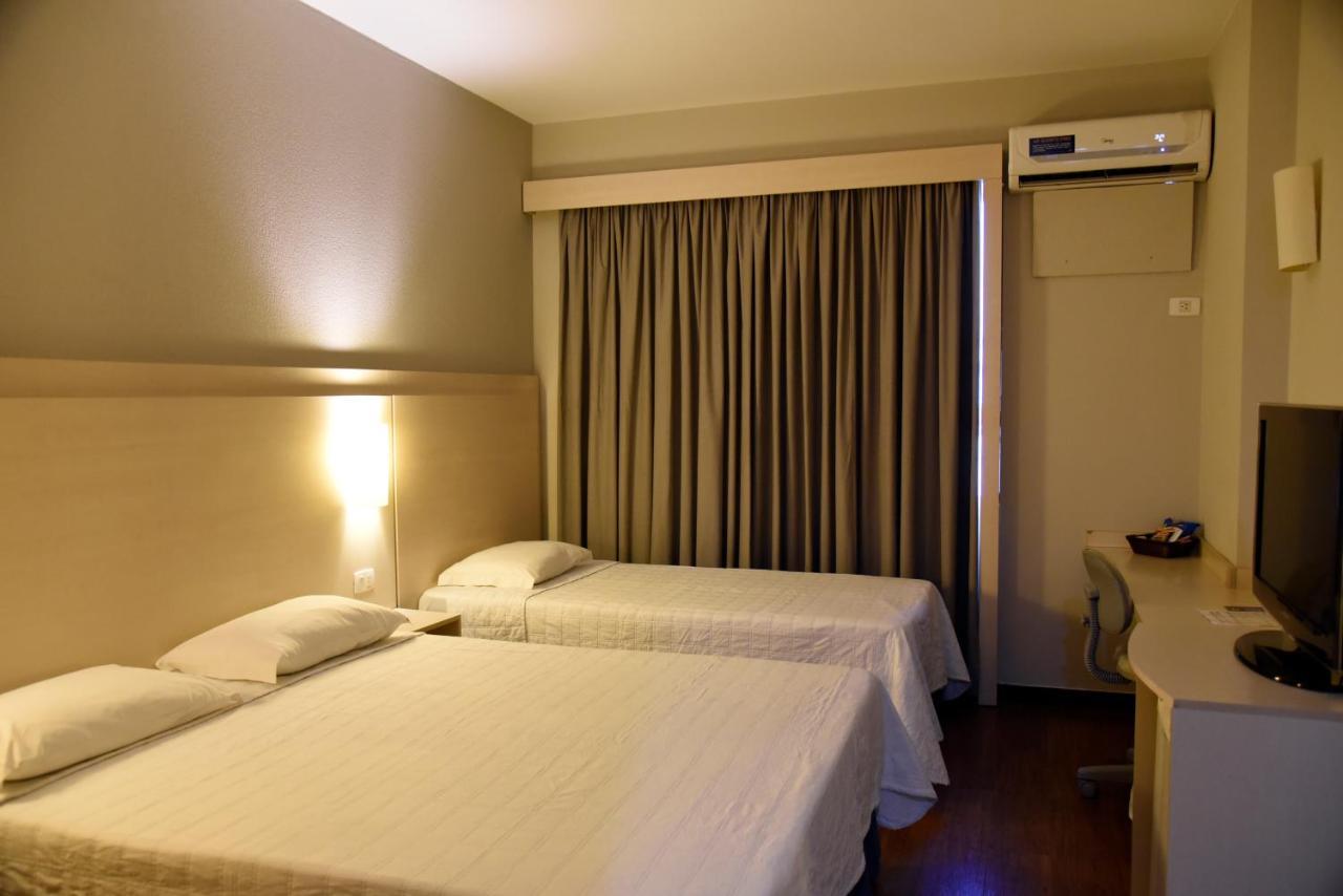 Golden Blue Hotel لوندرينا المظهر الخارجي الصورة
