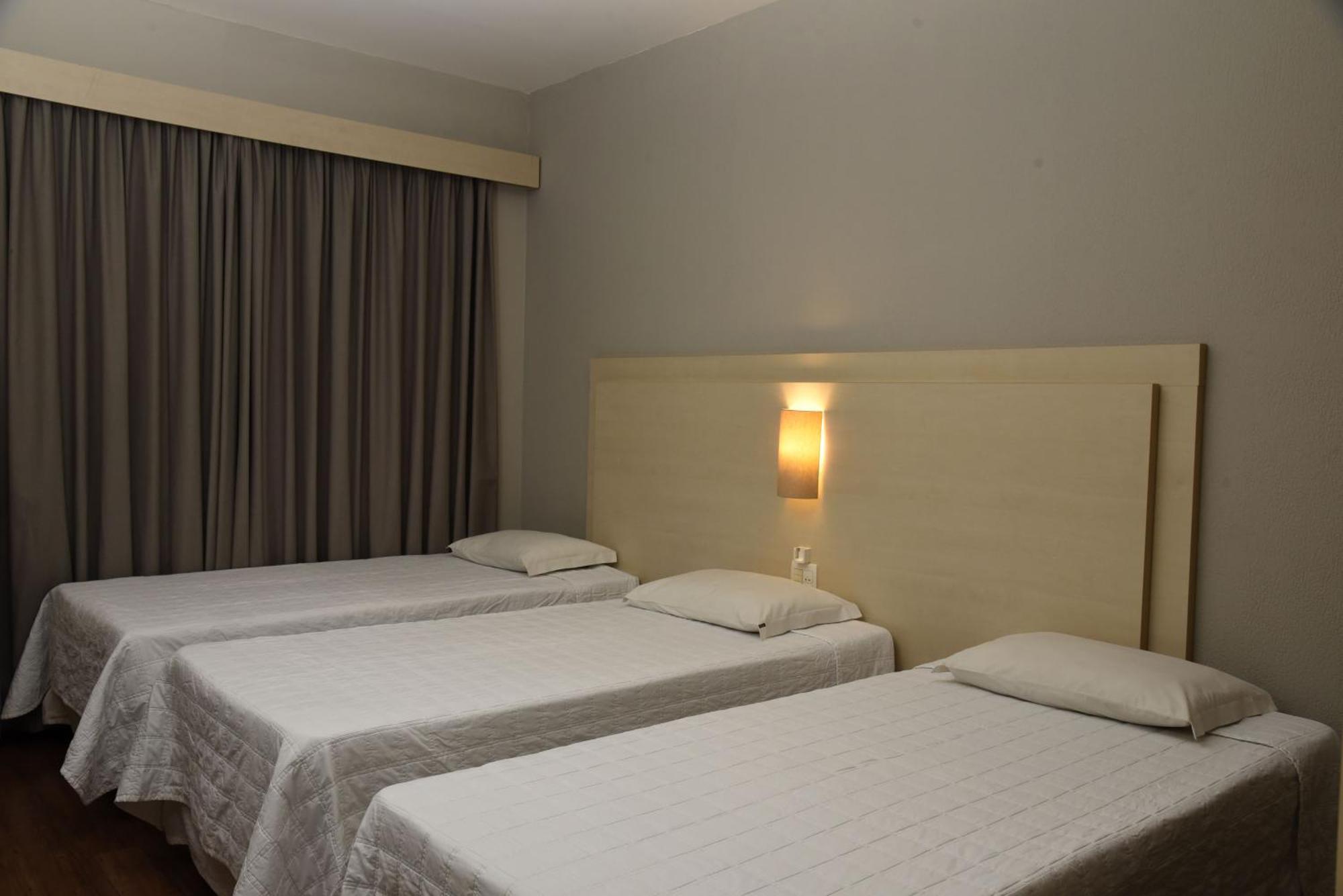 Golden Blue Hotel لوندرينا الغرفة الصورة