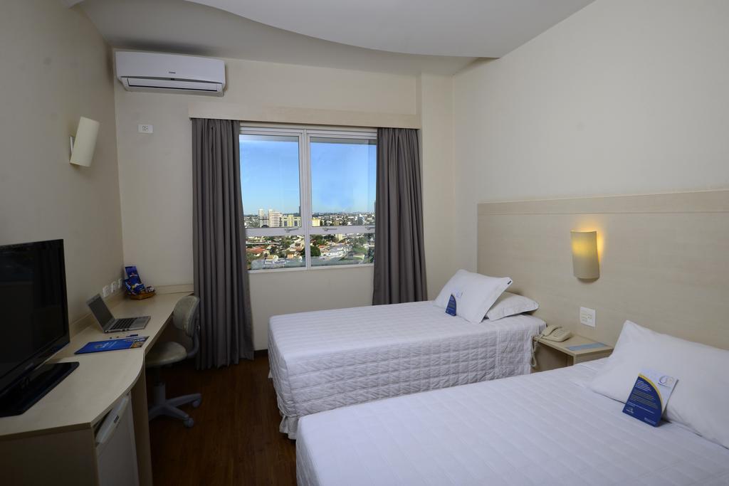 Golden Blue Hotel لوندرينا المظهر الخارجي الصورة