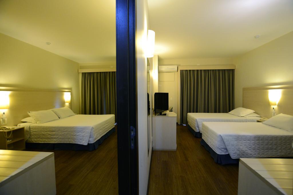 Golden Blue Hotel لوندرينا المظهر الخارجي الصورة