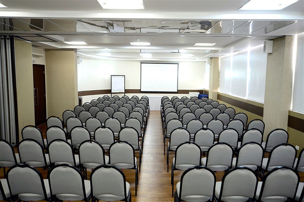Golden Blue Hotel لوندرينا المظهر الخارجي الصورة