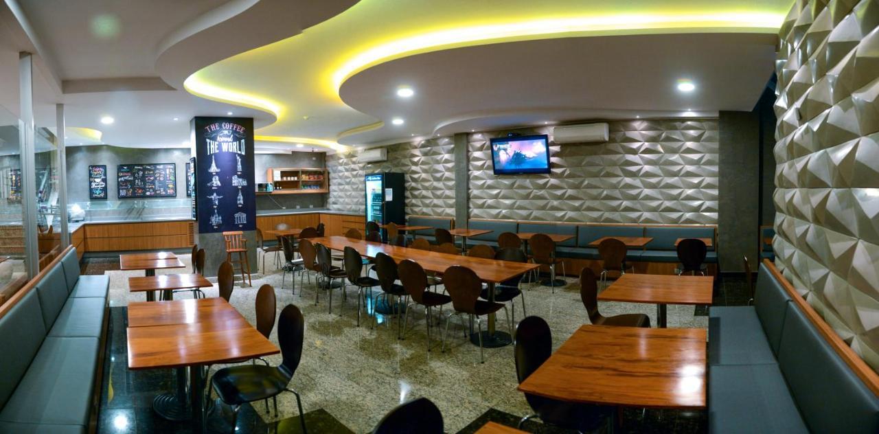 Golden Blue Hotel لوندرينا المظهر الخارجي الصورة